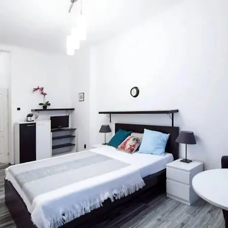 Skolska 20 Studio In The Heart Of Prague! Praga